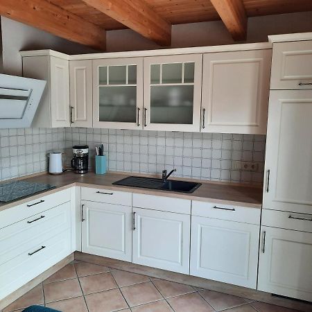 Tolles Ferienhaus In Pilsum - Ferienhaus Trientje - Mit Garten Und Ueberdachter Terrasse Екстериор снимка